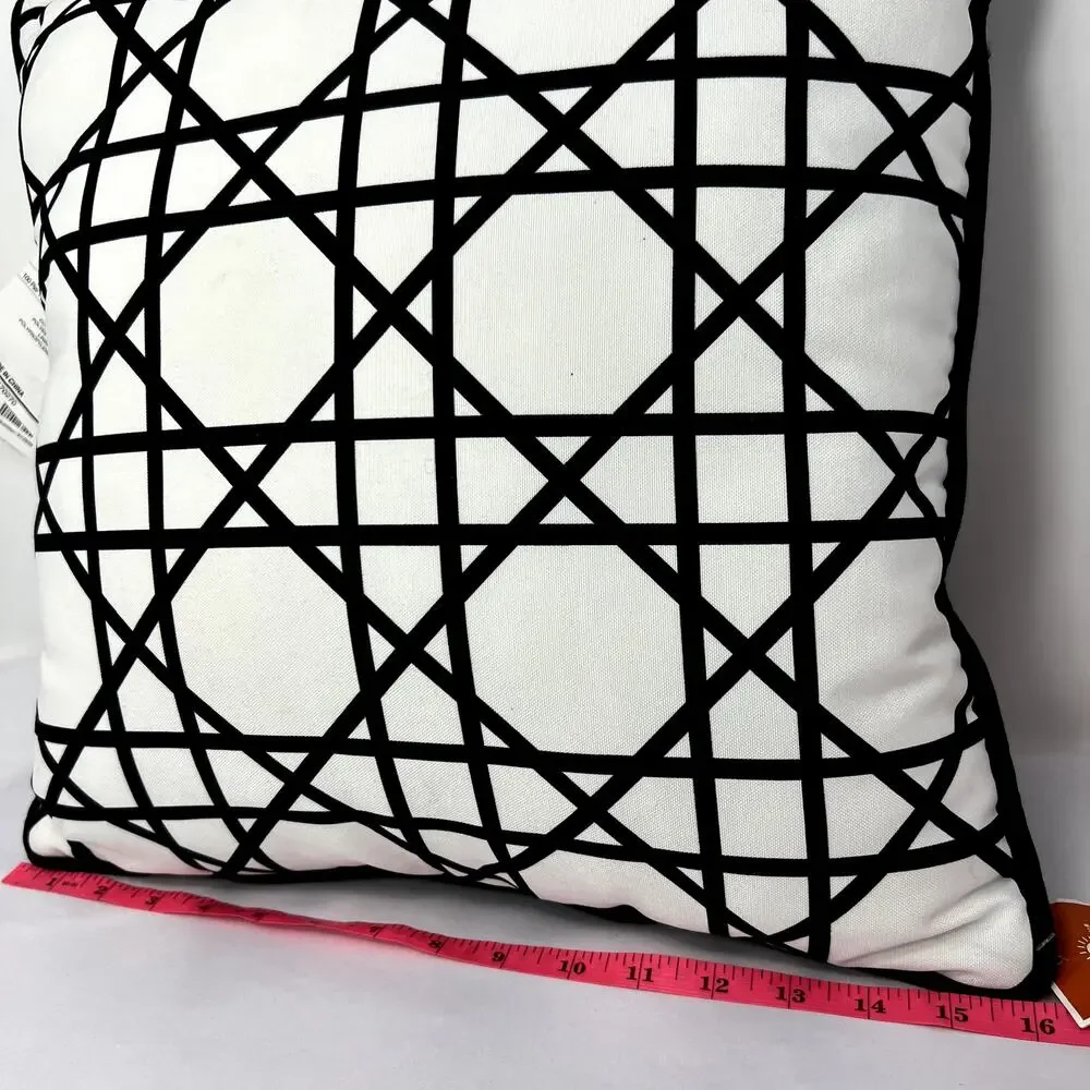 Pier 1 Outdoor UV-Treated weather Decor Black White Patio Lounge Pillow NEW RARE
